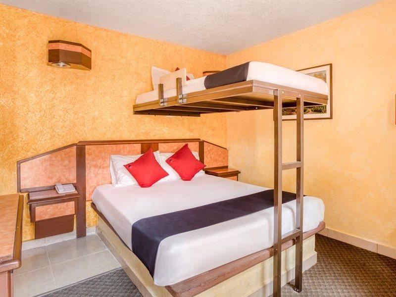 Capital O Hotel Valencia Puebla Kültér fotó