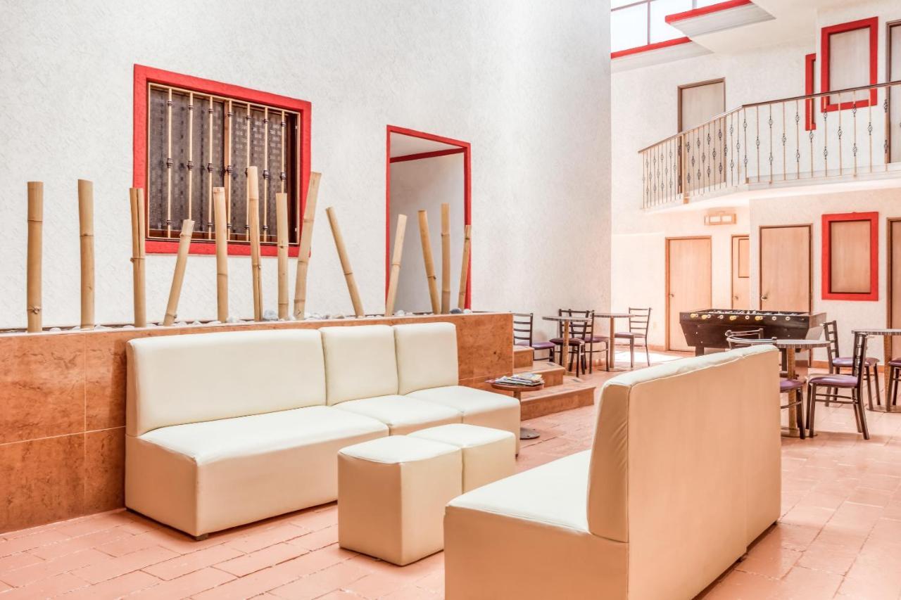 Capital O Hotel Valencia Puebla Kültér fotó