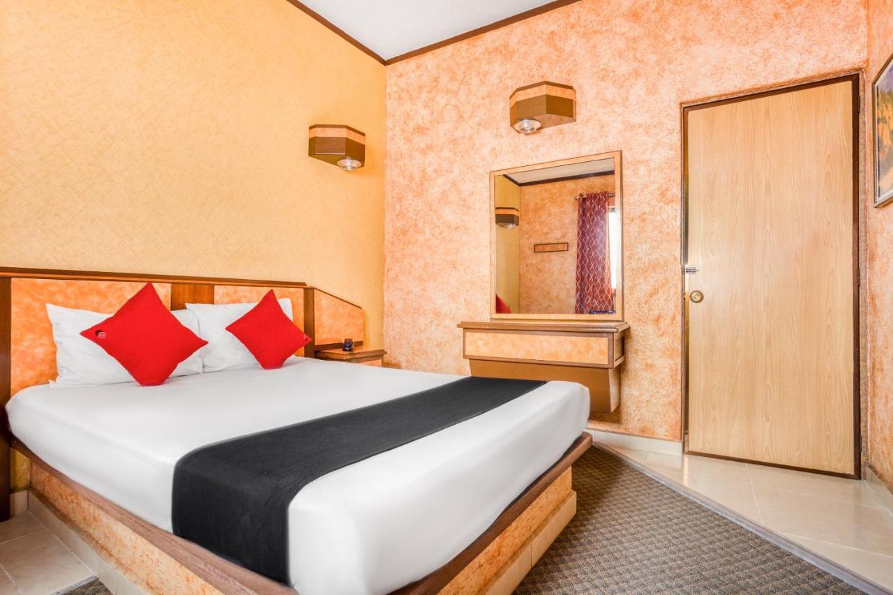 Capital O Hotel Valencia Puebla Kültér fotó